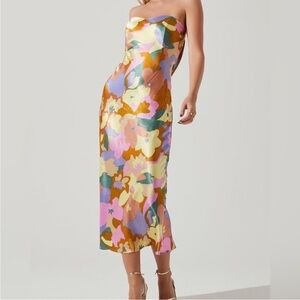 ASTR Strapless Midi Dress